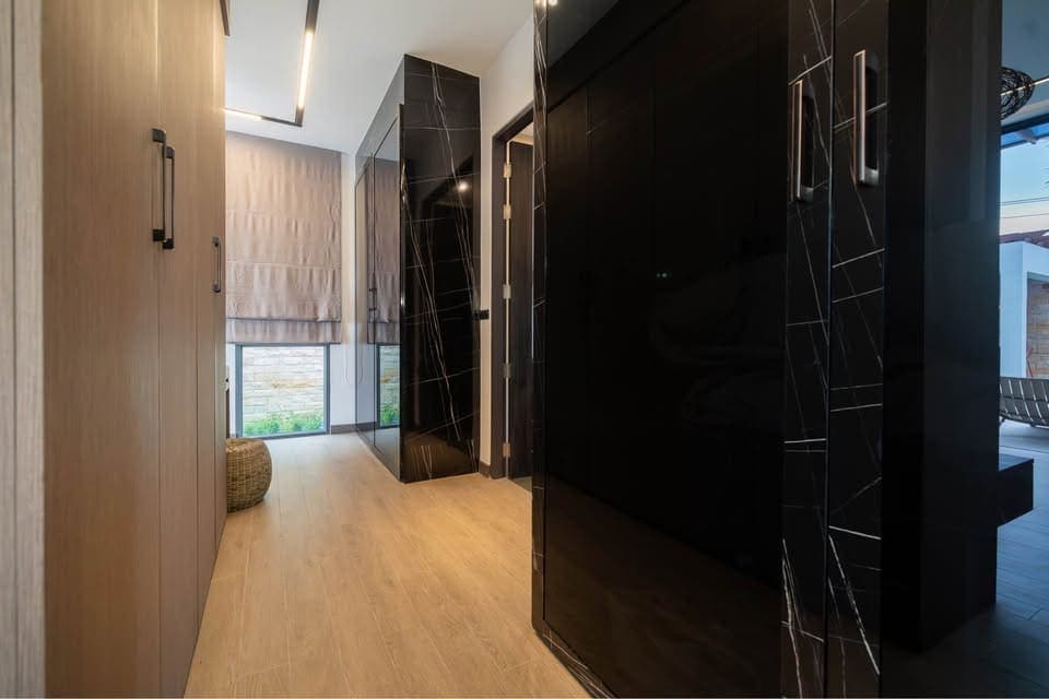 Modern 3+1 Bed Pool Villa — Near Laguna 14