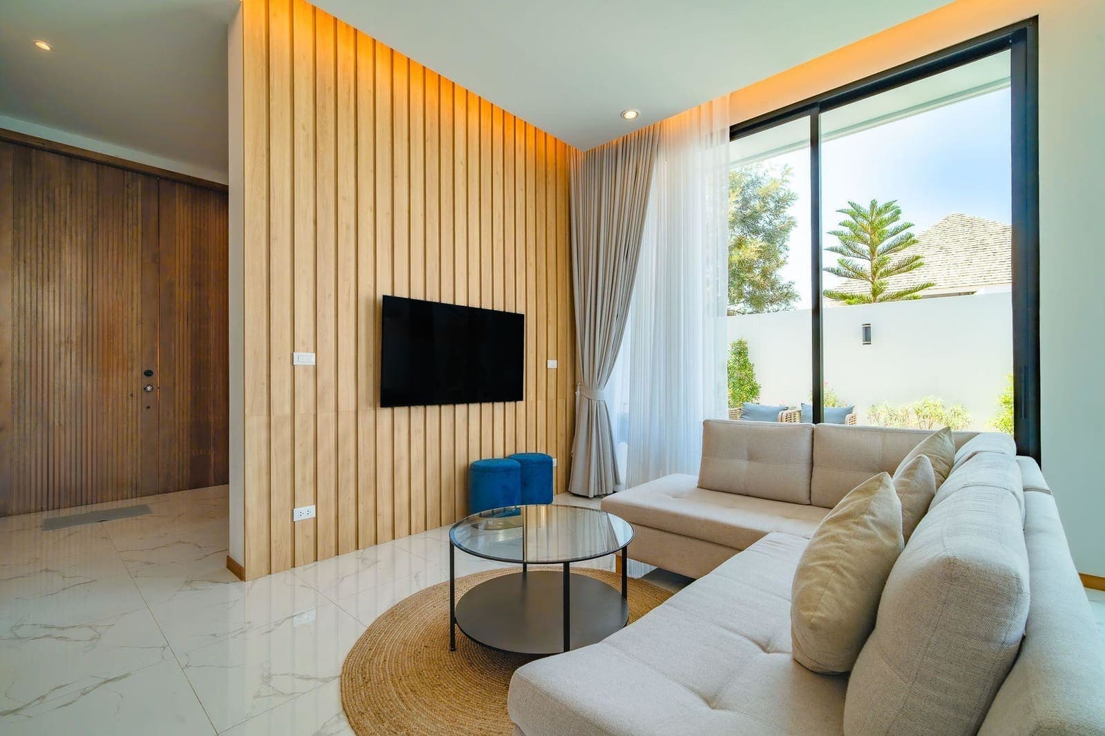 Cash-Flowing Pool Villa — Bang Tao, 9.4% ROI 15