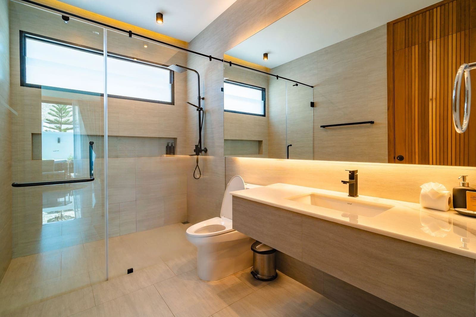 Cash-Flowing Pool Villa — Bang Tao, 9.4% ROI 18