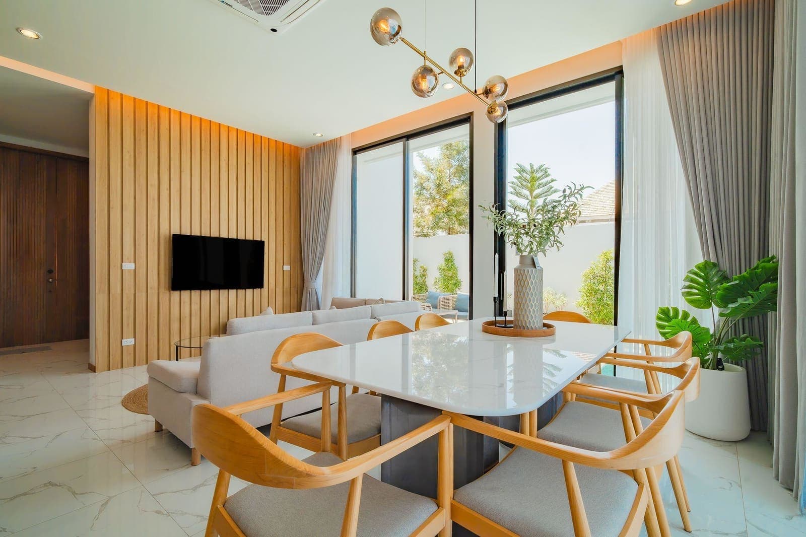 Cash-Flowing Pool Villa — Bang Tao, 9.4% ROI 20