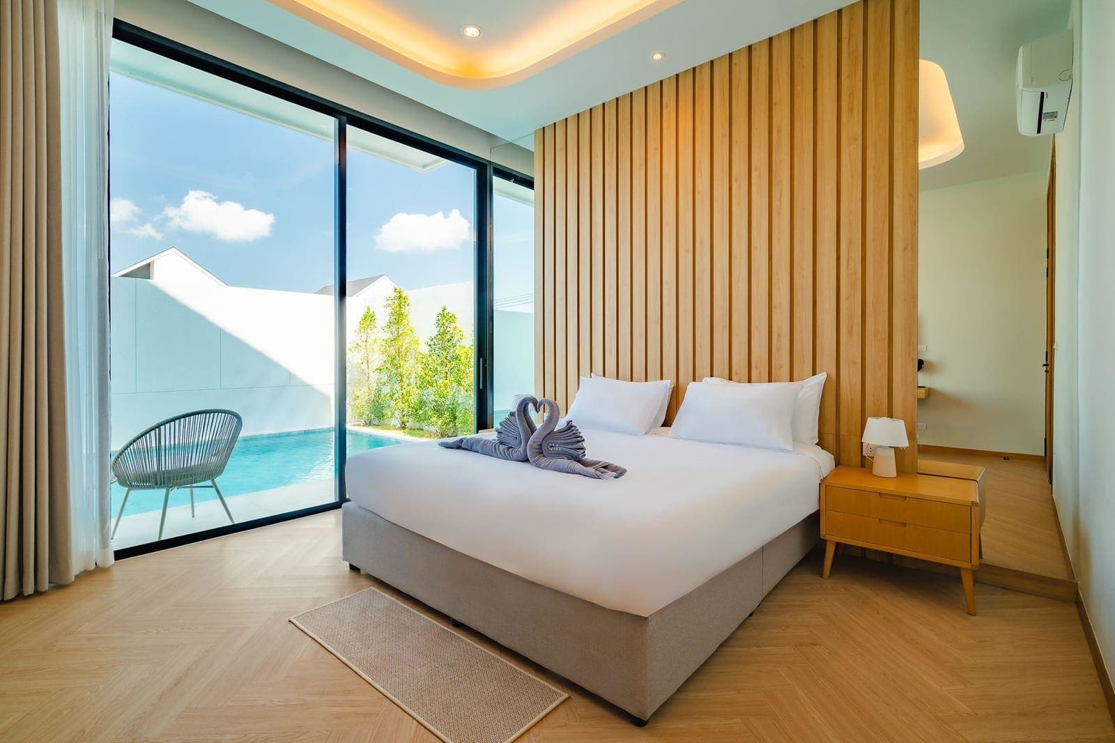Cash-Flowing Pool Villa — Bang Tao, 9.4% ROI 21