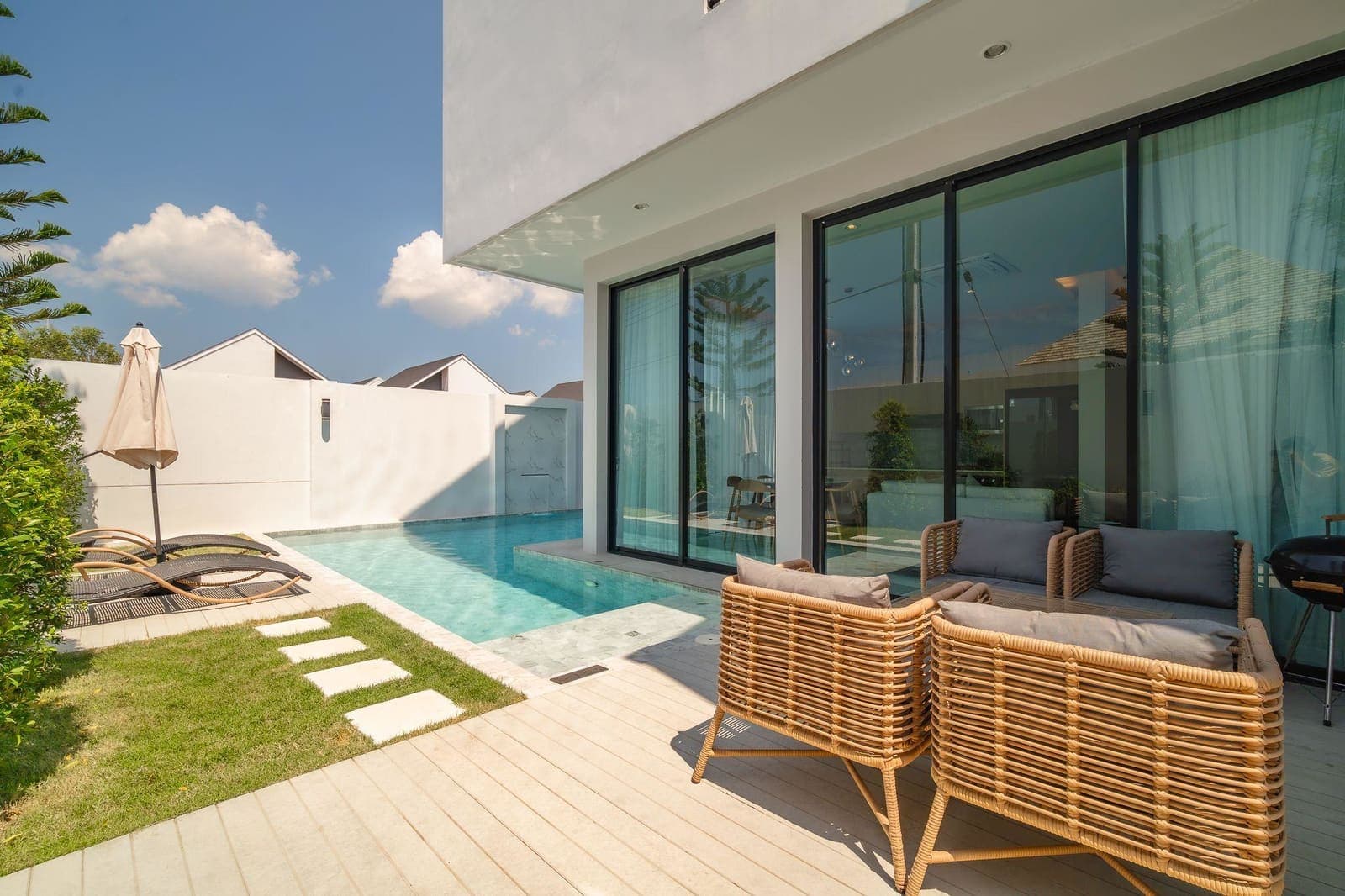 Cash-Flowing Pool Villa — Bang Tao, 9.4% ROI 26