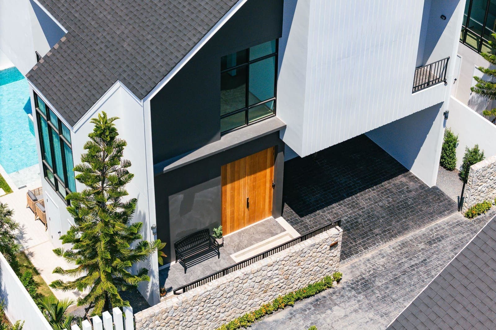 Cash-Flowing Pool Villa — Bang Tao, 9.4% ROI 41