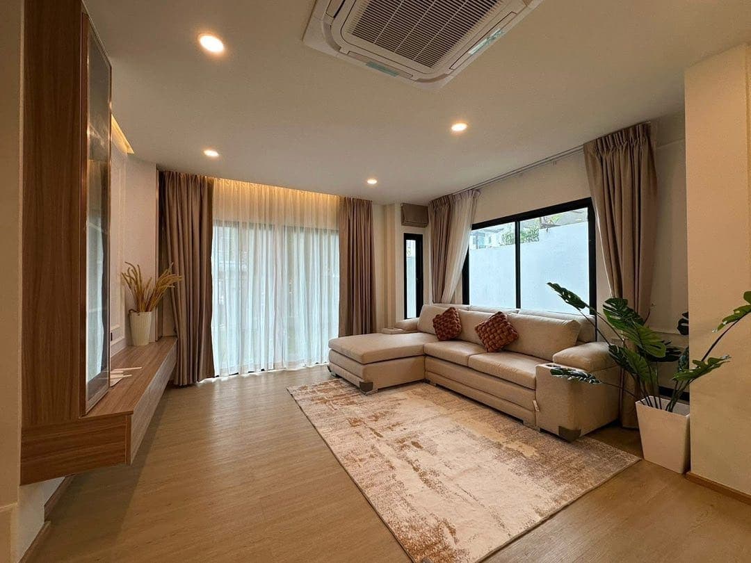 Spacious Family Home, 88 Land & Houses — Wichit / Chalong 7