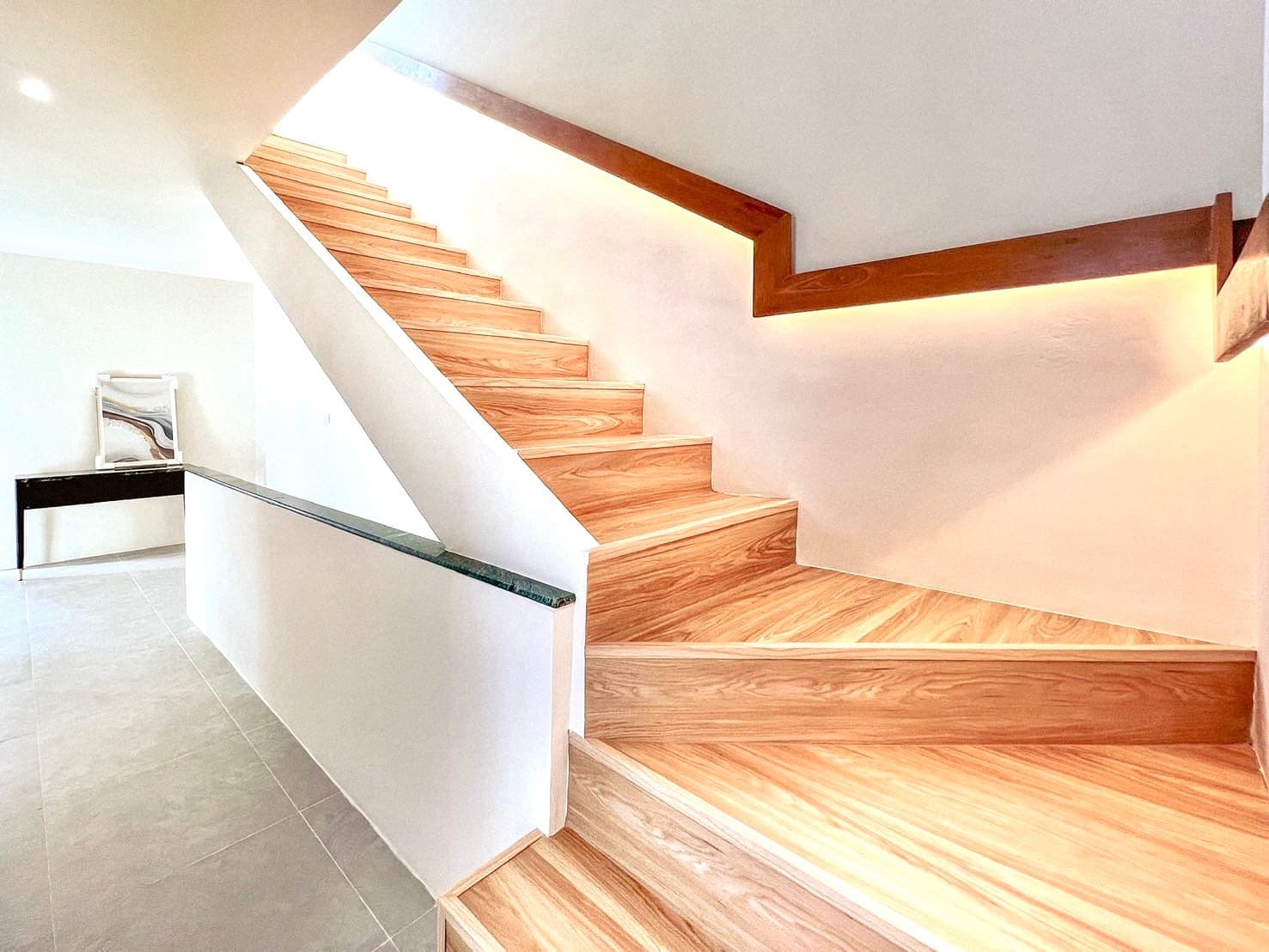 Aer House — Modern Mountain-View Pool Villa, Chalong 11