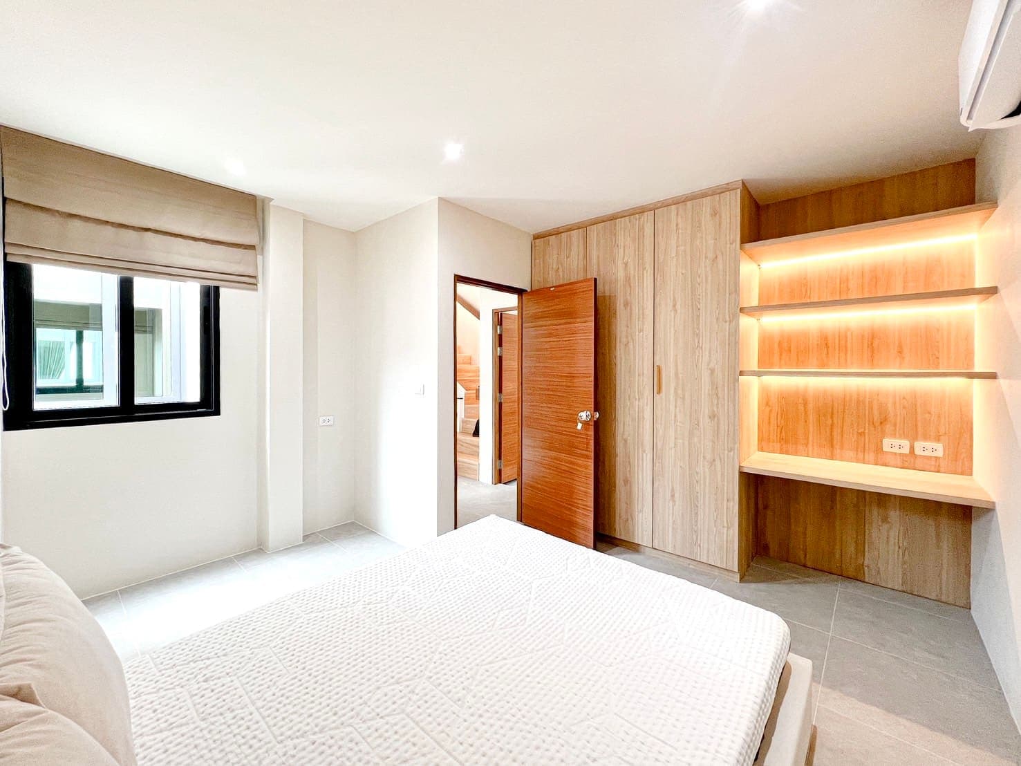 Aer House — Modern Mountain-View Pool Villa, Chalong 8