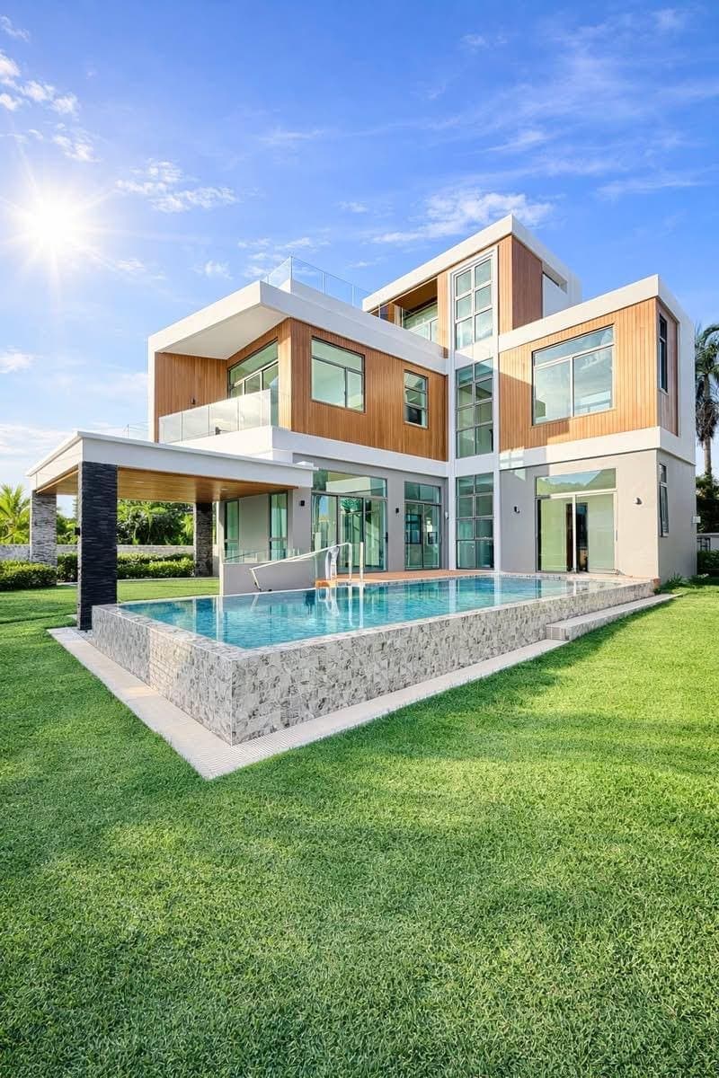Brand-New 3-Storey Sky-Deck Pool Villa — Chalong 2