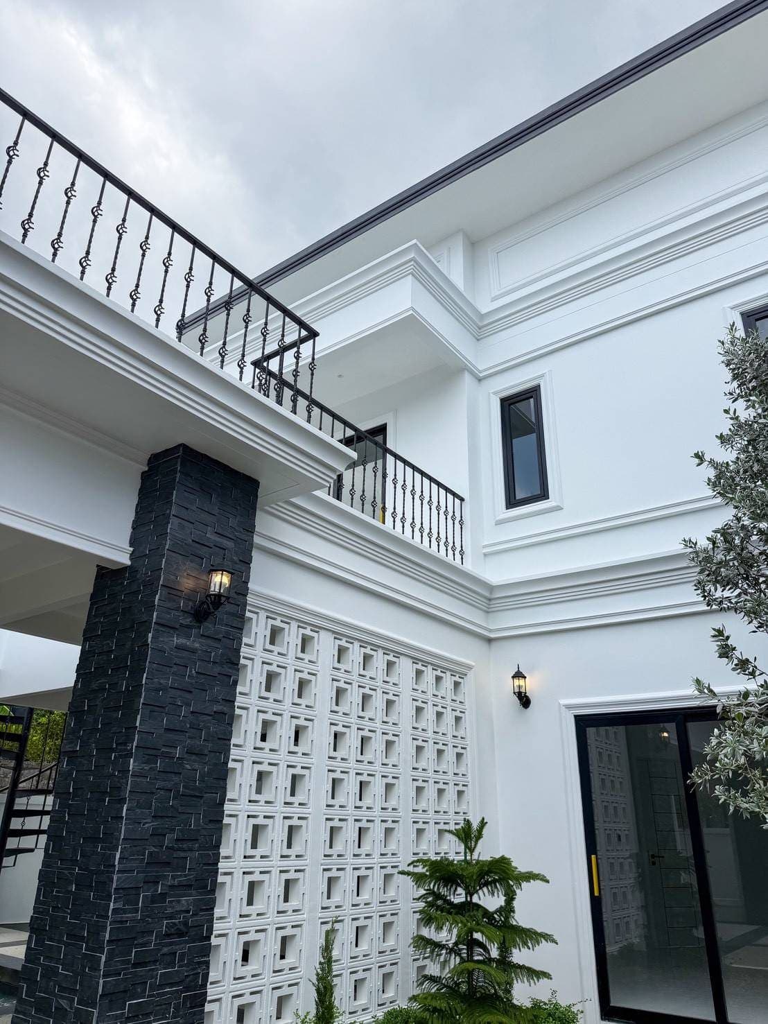 New Luxury Pool Villa, Songkhun Village — Chalong 3