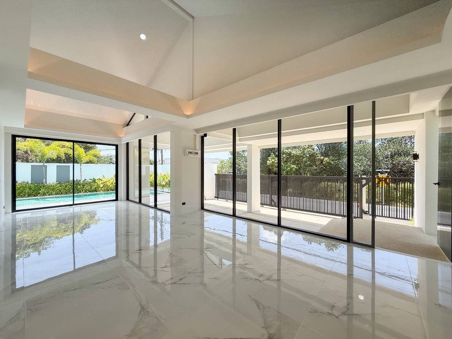 Modern Pool Villa, Tharua — Koh Kaew 12