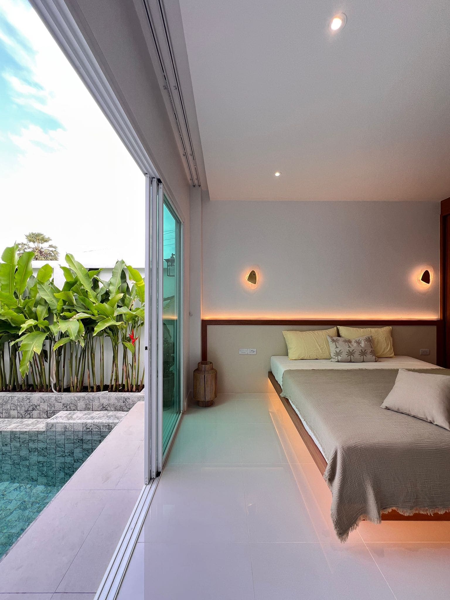 Pool Villa — 5 Mins to Nai Harn Beach 12