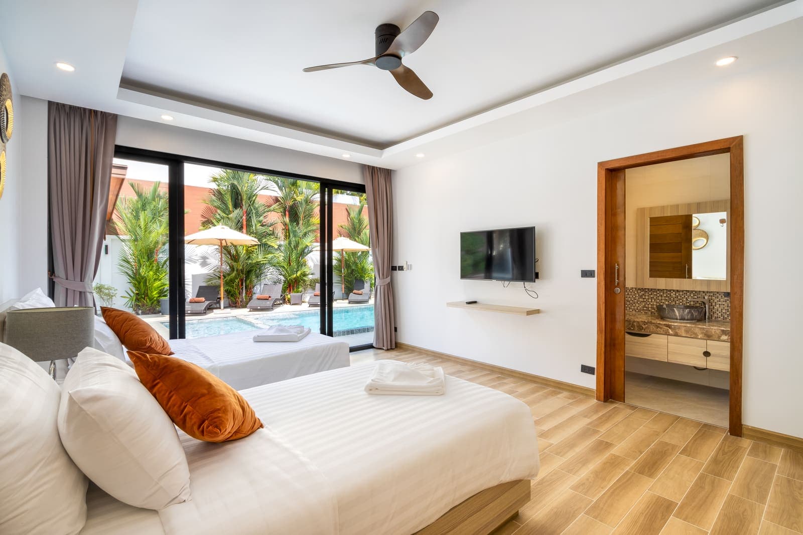 Villa Sasinee — Modern Tropical Pool Villa in Rawai 67