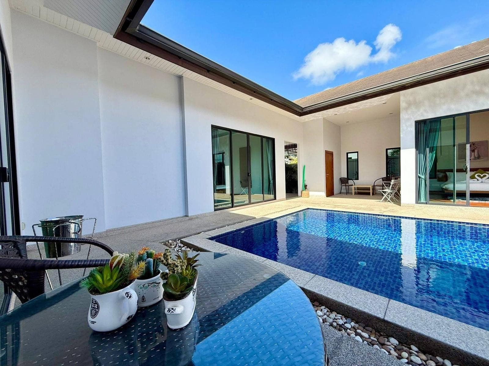 Cozy Private Pool Villa near Laguna