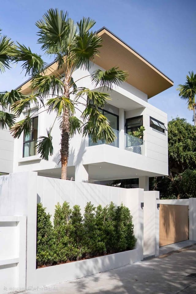 Modern Infinity-Pool Villa — Chalong