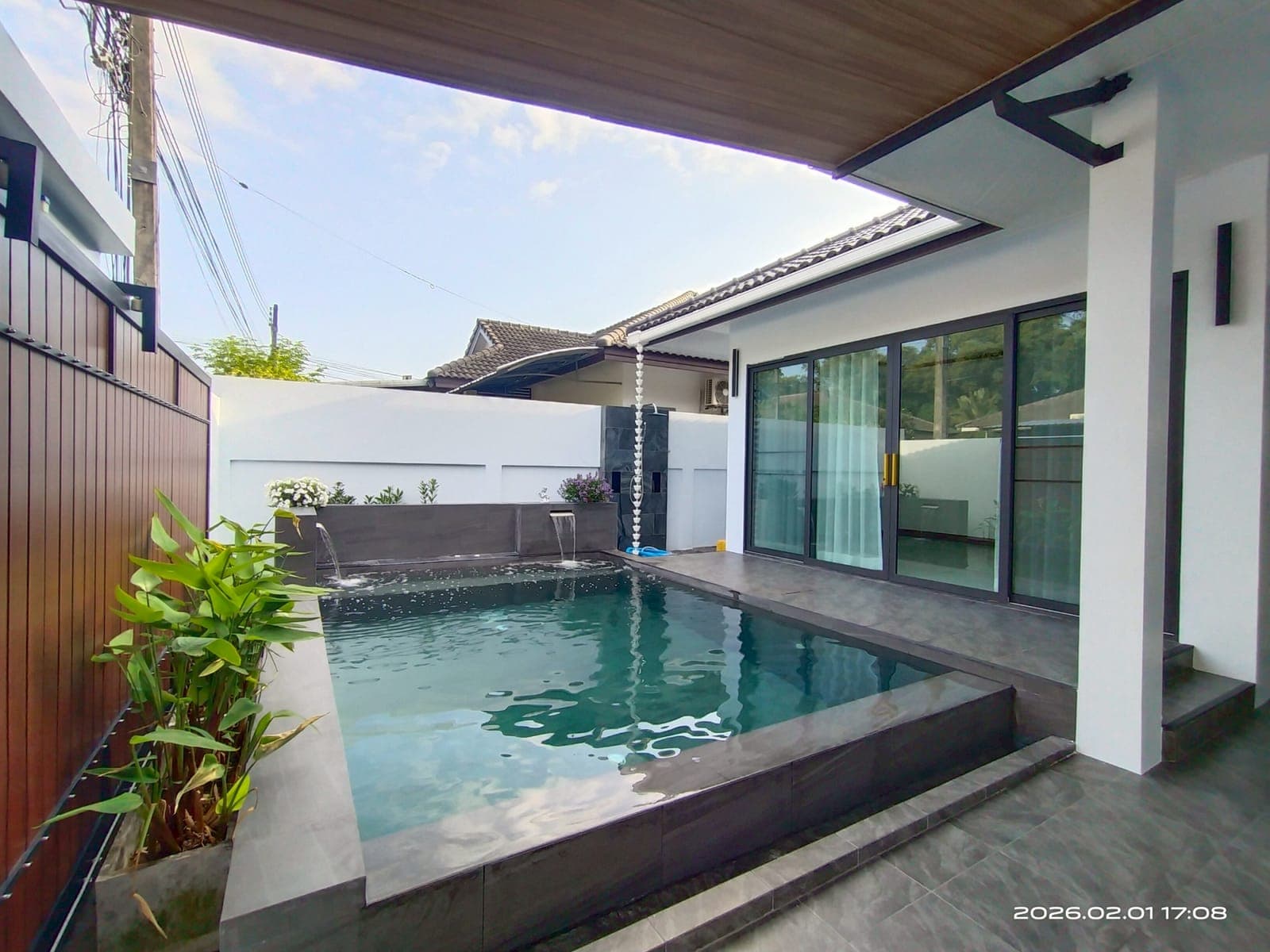 Modern Twin House with Private Pool — Chalong
