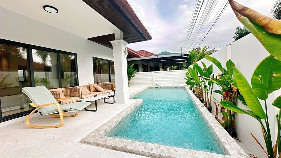 Modern Pool Villa next to Blue Tree