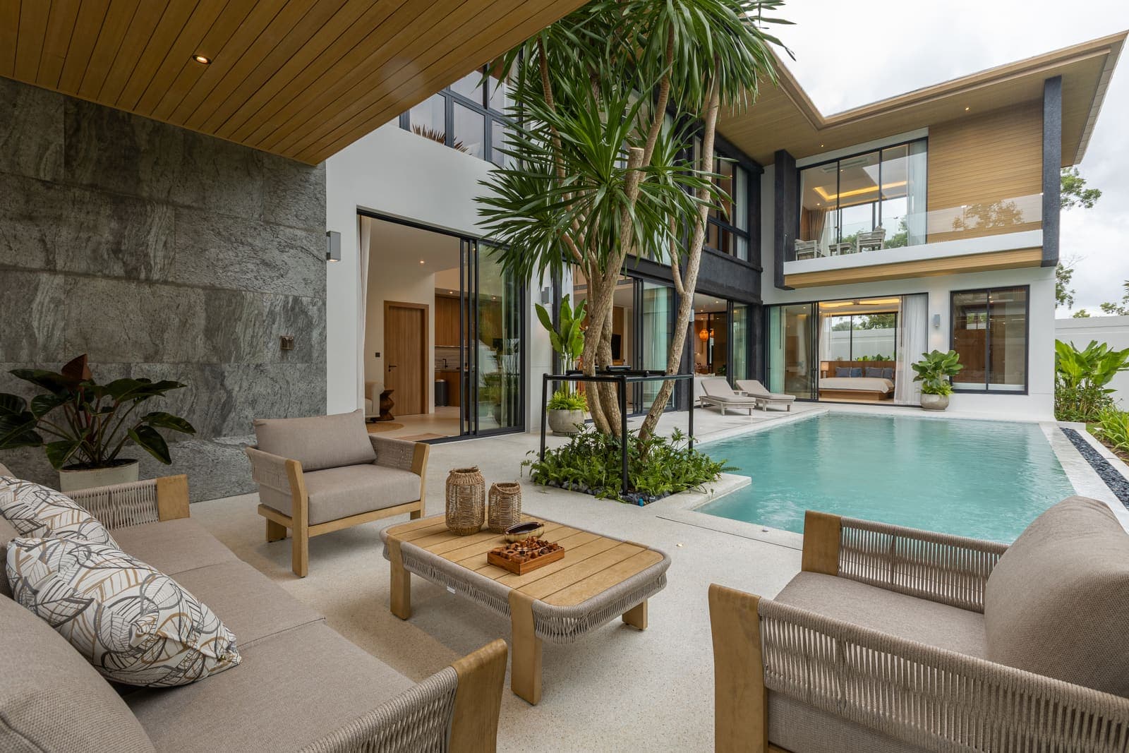 Luxury Pool Villas — Chalong Bay