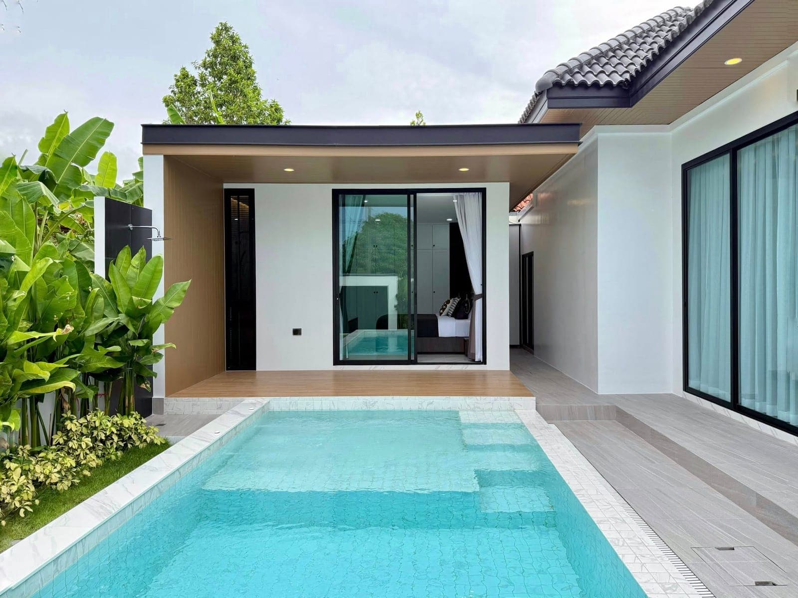 Private Pool Villa Near BIS — Koh Kaew