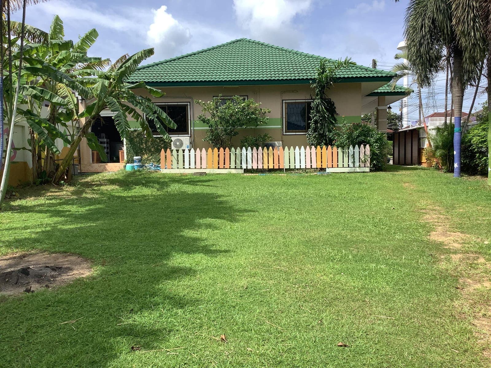 Pet-Friendly Home with Big Garden near Heroines Monument, Thalang