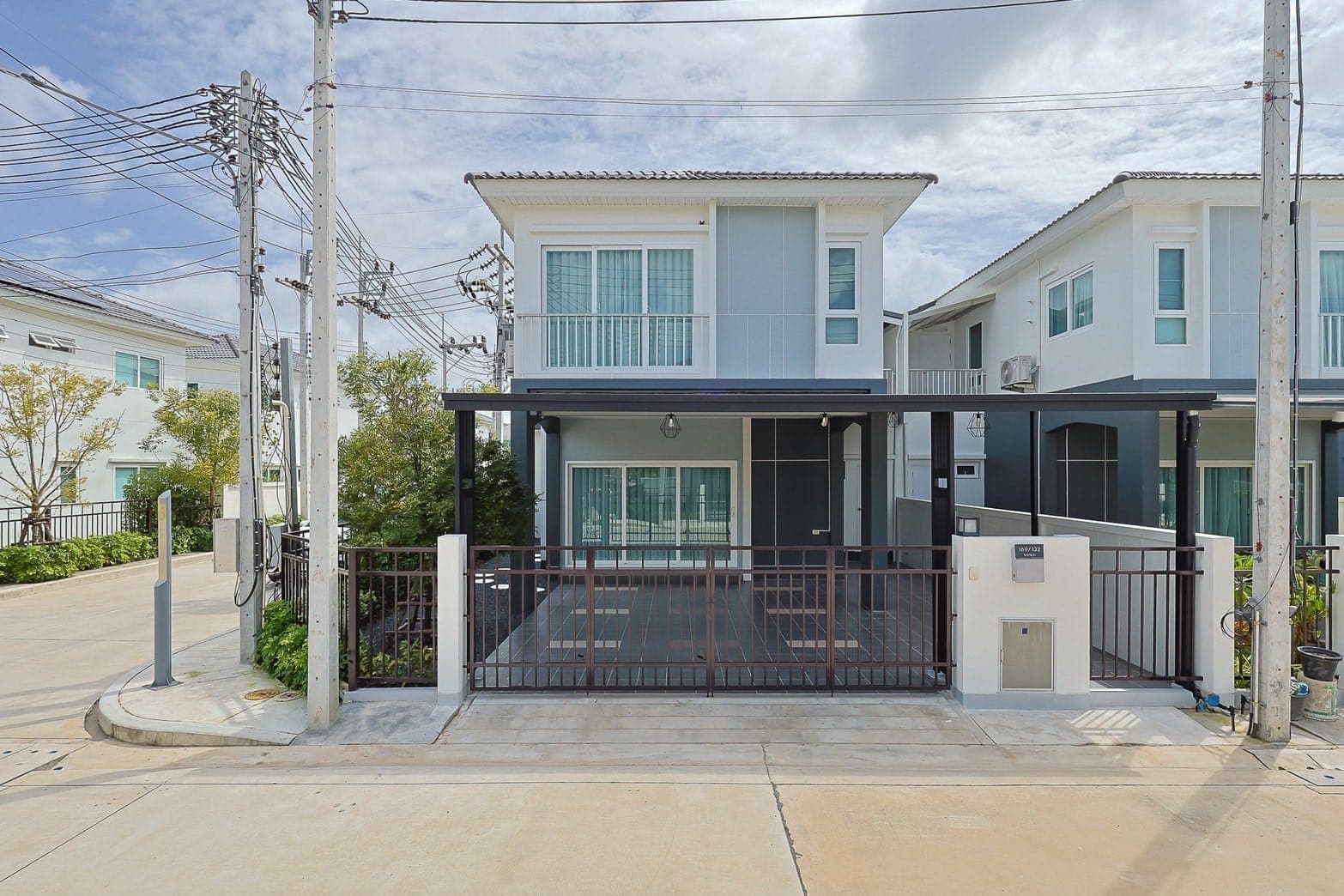 2-Storey Fully Furnished Home in Supalai Primo Monument, Thalang