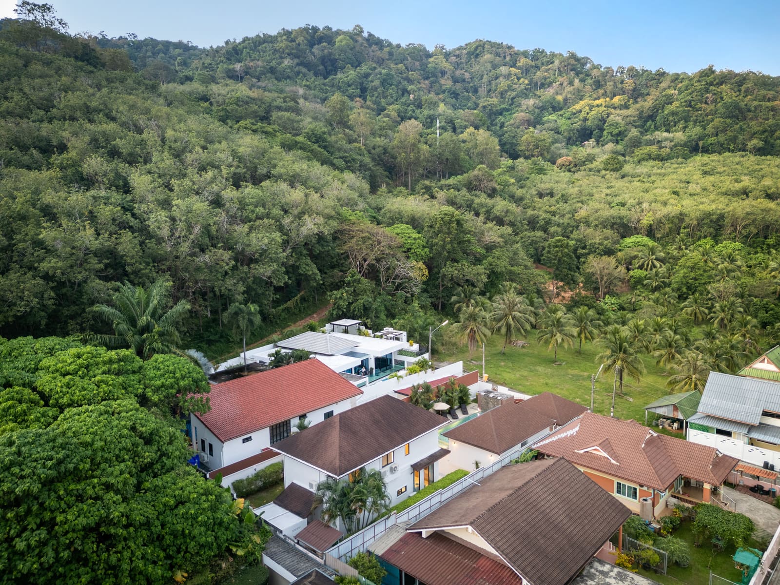 Villa Sasinee — Modern Tropical Pool Villa in Rawai